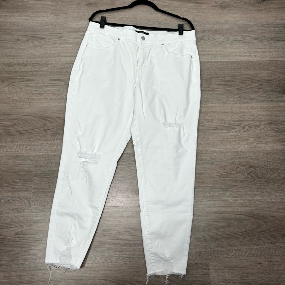 LuLaRoe White distressed skinnny Jeans N6
